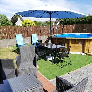  Hébergement de vacances Maison Neuve, 5 Personnes, Piscine Hors-sol Privée Du 15 Juin à Mi-septembre